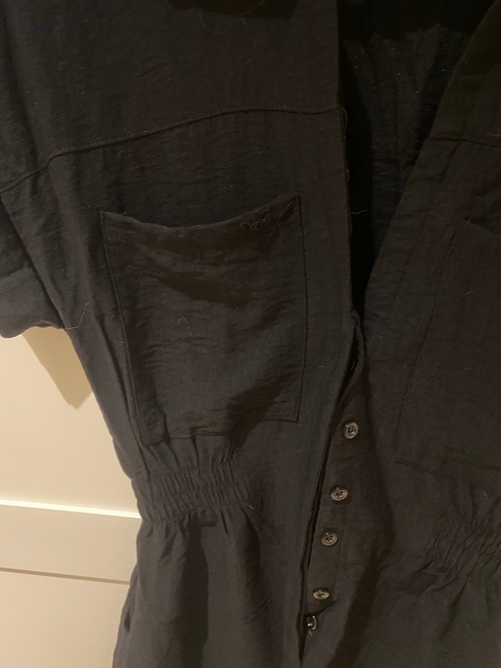 Düğmeli Siyah Keten mini Tulum - Görsel 2