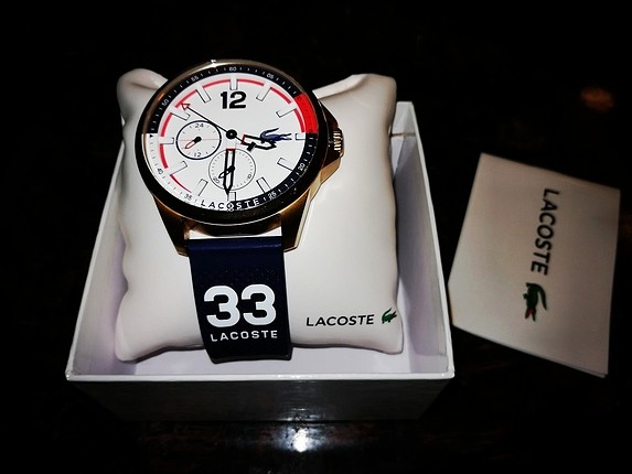 lacoste saat 