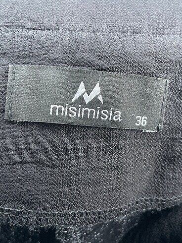 36 Beden siyah Renk Vintage Love Mini Şort %70 İndirimli.