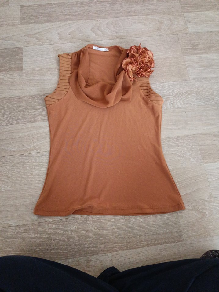 Drapeli Kolsuz  Bluz - Görsel 2