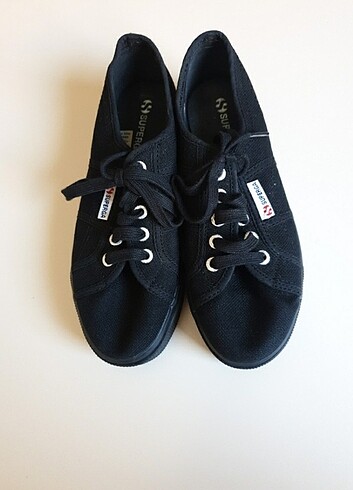 Superga Kalin tabanli Ayakkabi