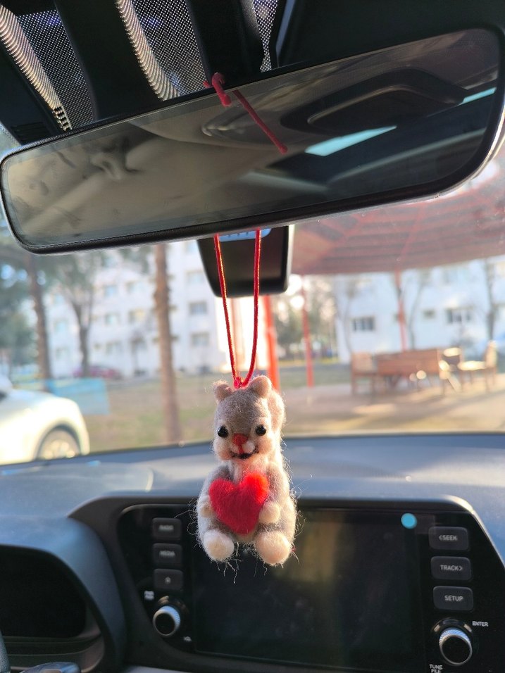 Kalp Detaylı Gri Peluş Oyuncak - Görsel 2