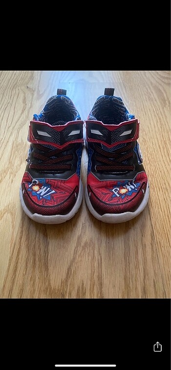 23 Beden Skechers spor ayakkabı