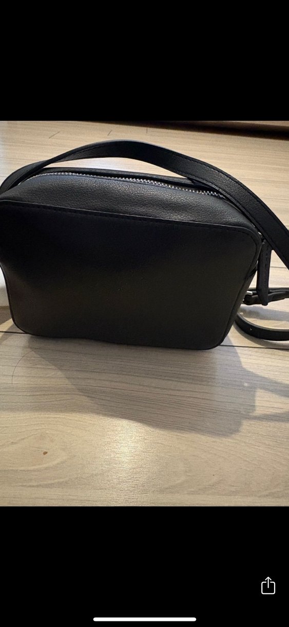 Calvin Klein Siyah Deri Kadın Çapraz Çanta - Görsel 4