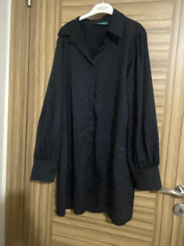 Düğmeli Siyah Kadın Uzun Kollu Gömlek - Görsel 5