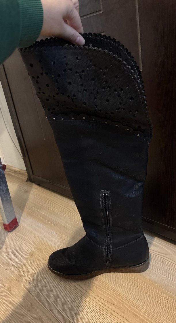 Kadın Siyah Deri Dizüstü Tokalı Çizme - Görsel 2