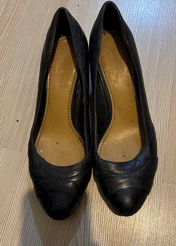 Nine West 37
