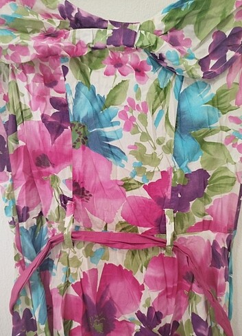 Çok şık çiçekli elbise - Görsel 2
