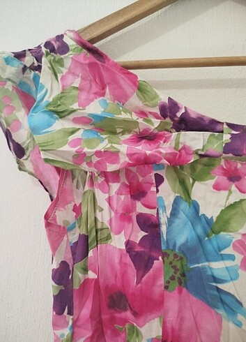 Çok şık çiçekli elbise - Görsel 4