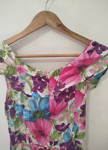 Çok şık çiçekli elbise - Görsel 5