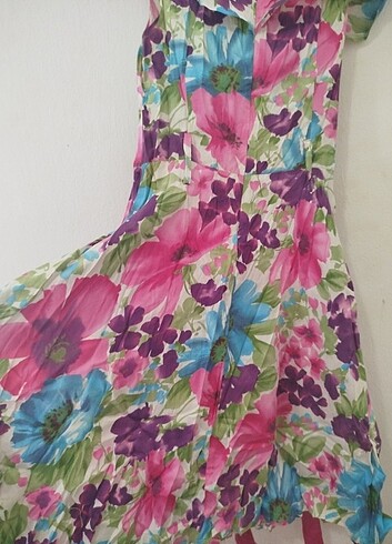 Çok şık çiçekli elbise - Görsel 6