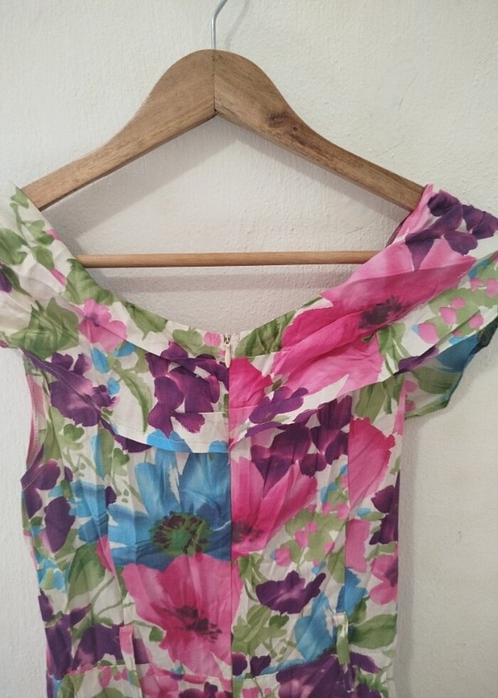 Çok şık çiçekli elbise - Görsel 5