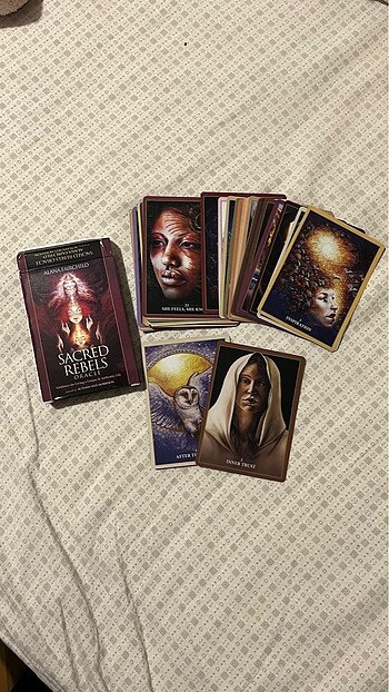 Tarot destesi oracle kartları