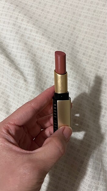Beden pembe Renk Bobbi brown ruj