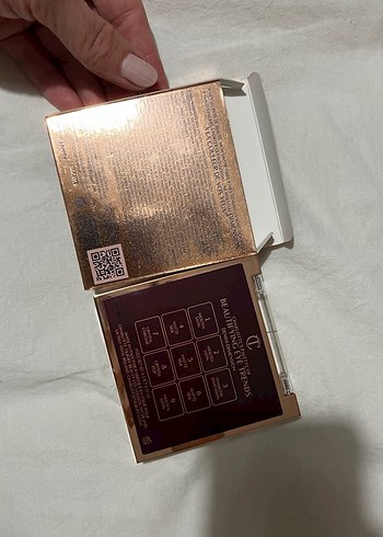 Charlotte Tilbury denim dimension Mavi Göz Farı Paleti - Görsel 5