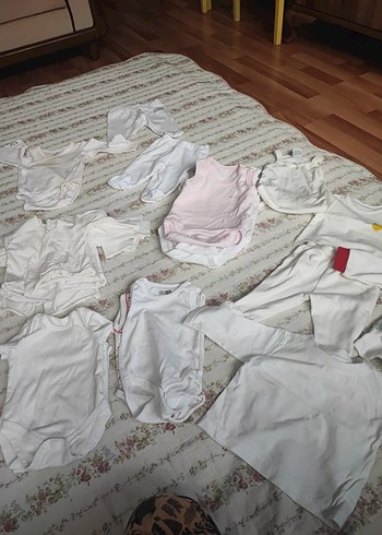 Beyaz Kolsuz Bebek Body toplam 50 parça - Görsel 4