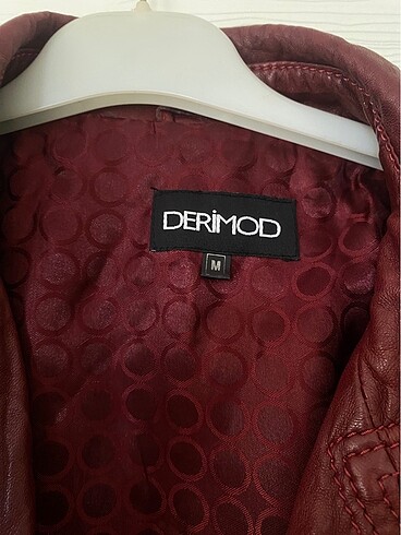 m Beden Derimod mont