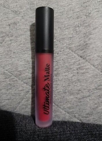  Beden Douglas mat lipgloss