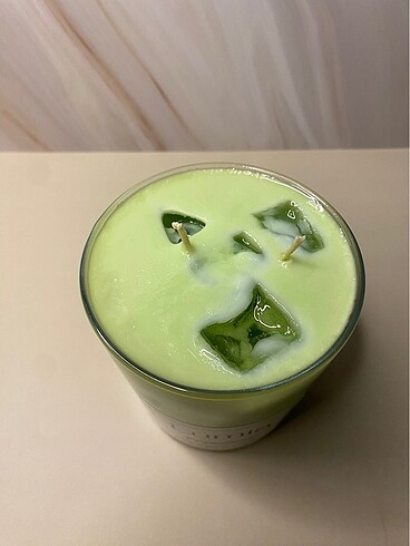  Beden yeşil Renk Ice Matcha Latte Mum