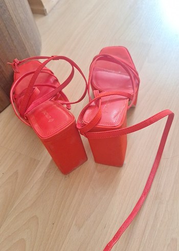 Kırmızı dolgu Topuklu Kadın Sandalet - Görsel 5
