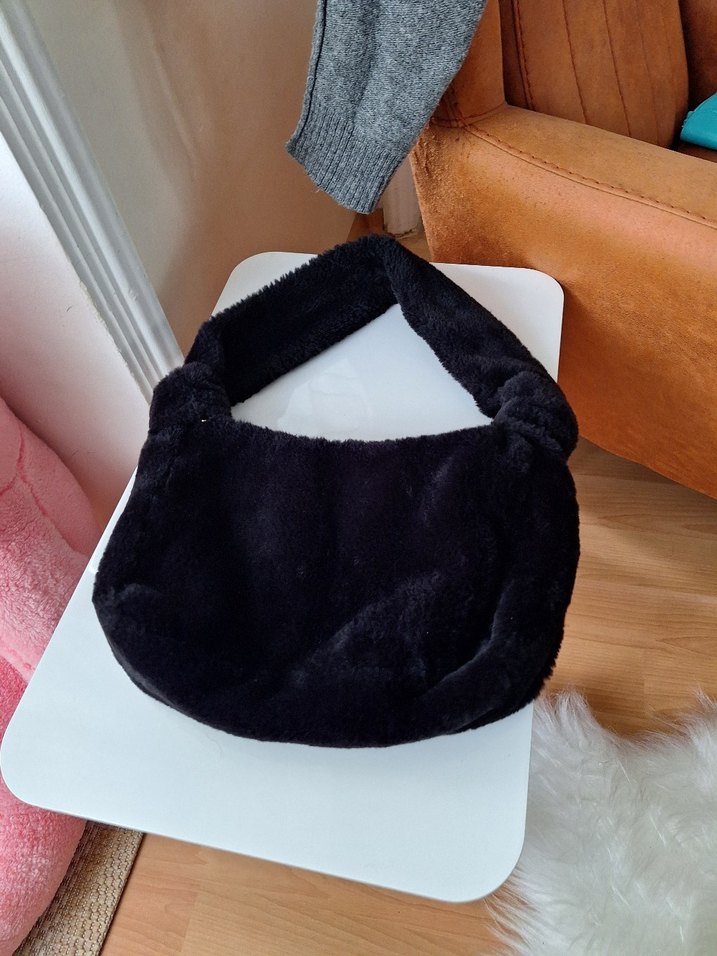 Siyah Kürklü Kadın Omuz Çantası - Görsel 2
