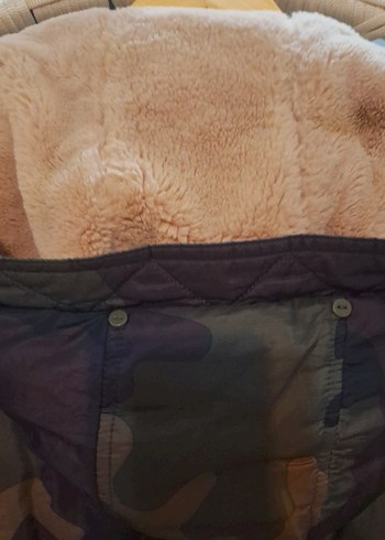 Kapüşonlu Kamuflaj Kadın Mont - Görsel 6