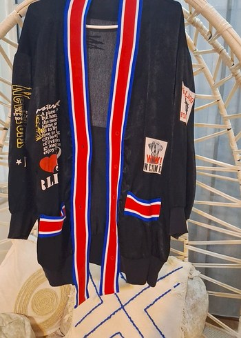 Kemerli, Baskılı Siyah Uzun Denim Ceket - Görsel 4