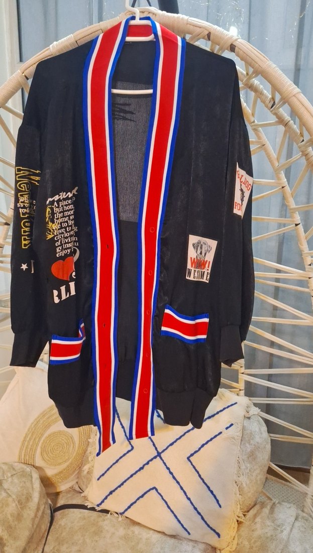 Kemerli, Baskılı Siyah Uzun Denim Ceket - Görsel 4