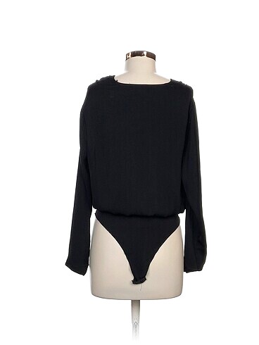 universal Beden Zara Bluz %70 İndirimli.