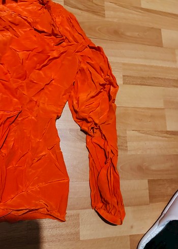 Drapeli Turuncu Keten V Yaka Kadın Bluz - Görsel 5