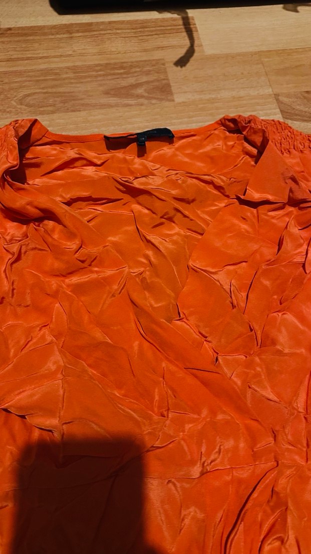 Drapeli Turuncu Keten V Yaka Kadın Bluz - Görsel 2