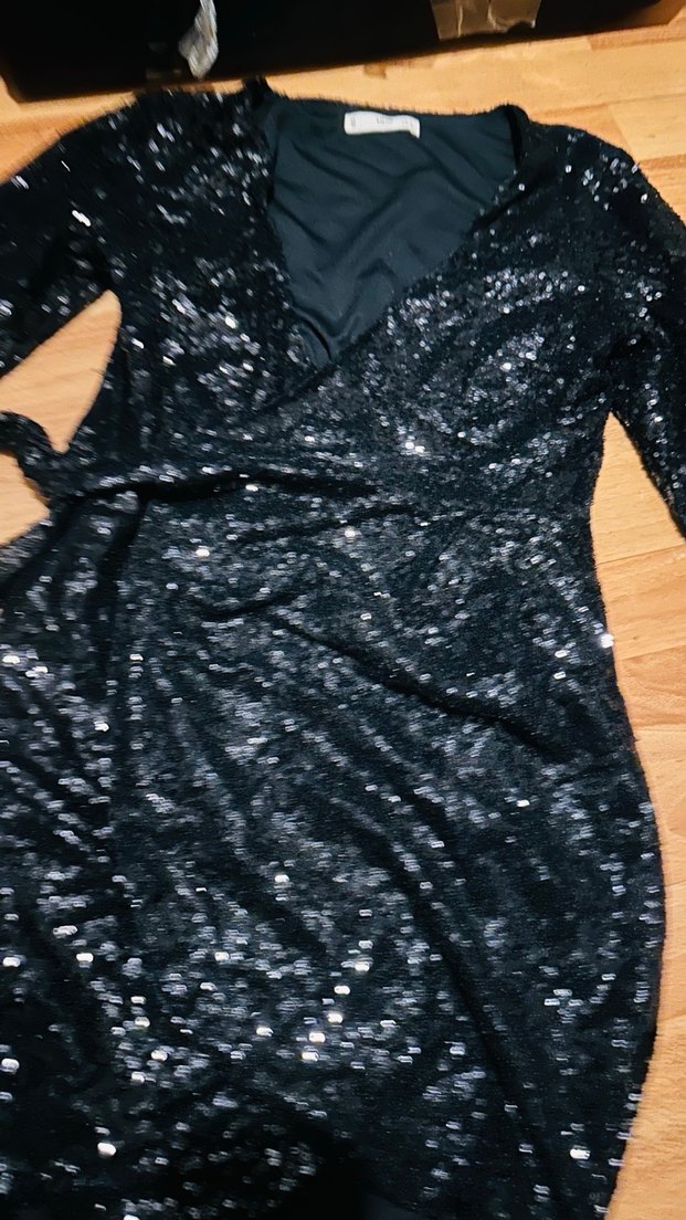 Siyah Parlak V Yaka Mini  Abiye Elbise - Görsel 2
