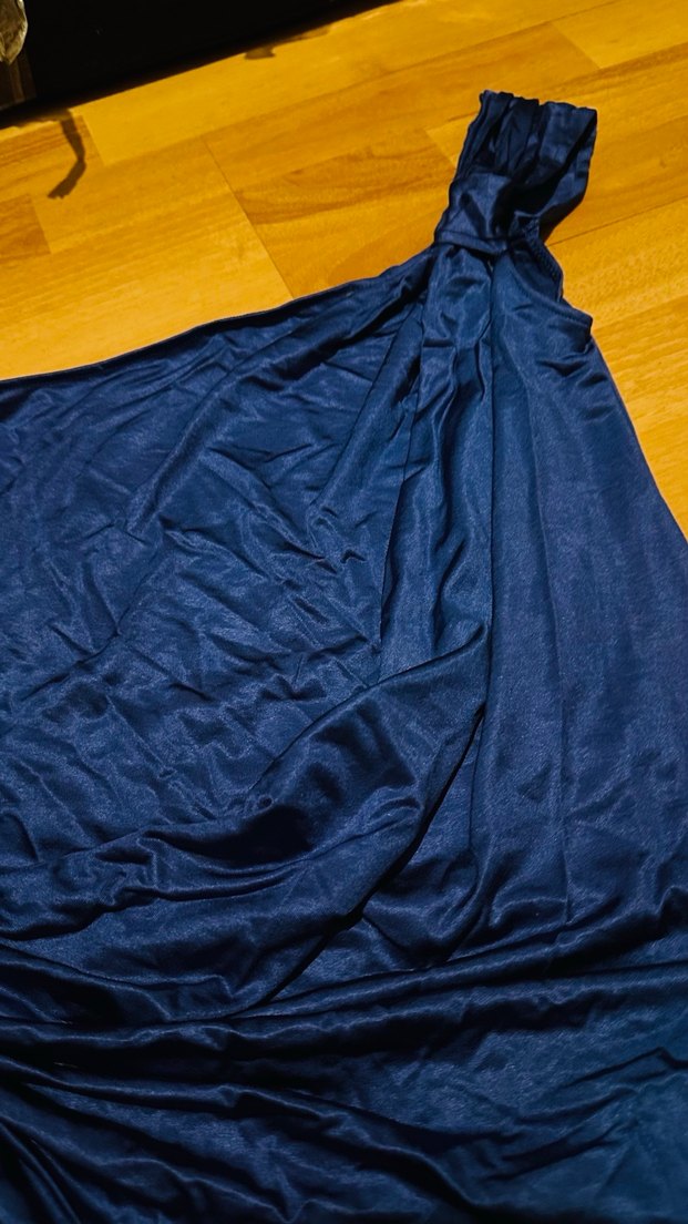 Tek omuzlu parlak sax mavi buluz - Görsel 2