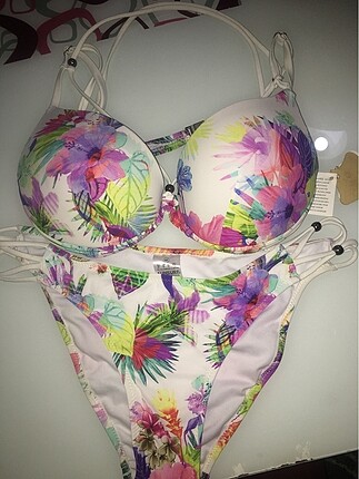 Süper bikini