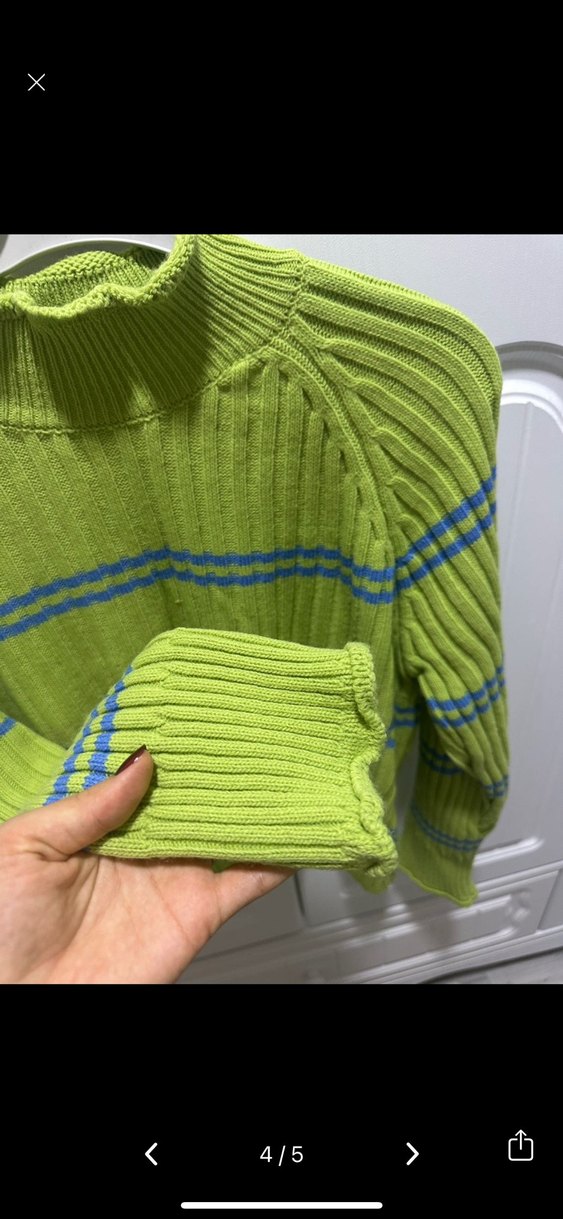 Yeşil Çizgili Boğazlı Triko Kazak - Görsel 4