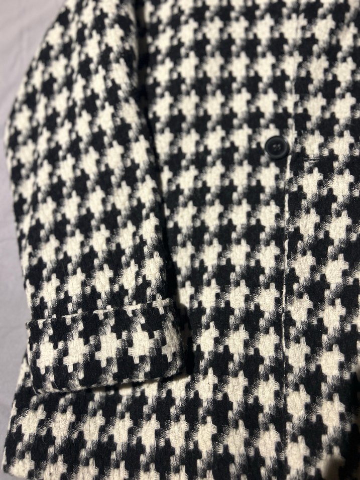 Düğmeli Siyah Beyaz Kadın Midi Ceket - Görsel 2
