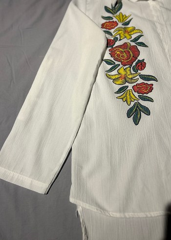 Nakışlı Bohem Yarım Kollu Beyaz Gömlek - Görsel 2