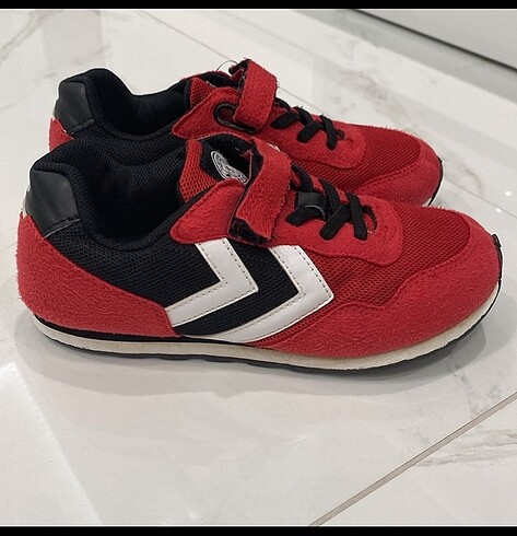 Hummel çocuk