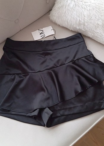 Zara Siyah Mini Fırfırlı şort Etek - Görsel 4