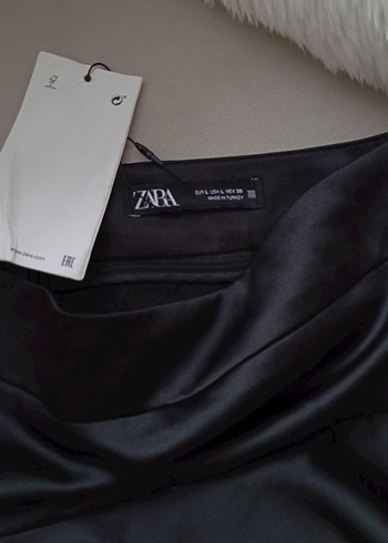 Zara Siyah Mini Fırfırlı şort Etek - Görsel 3