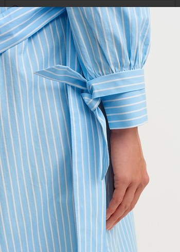 Uzun Kollu Kemerli Çizgili Kadın Elbise - Görsel 4