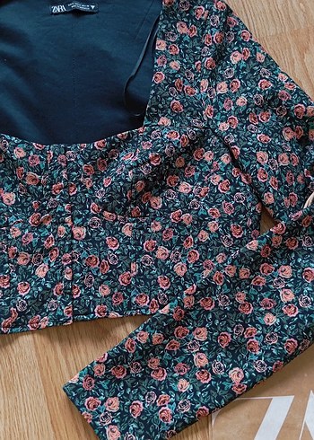 Çiçek Desenli Uzun Kollu Mini Bluz - Görsel 7