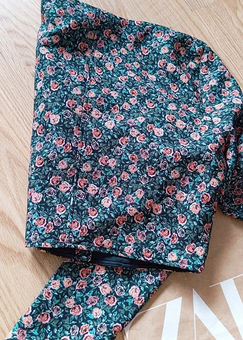 Çiçek Desenli Uzun Kollu Mini Bluz - Görsel 2