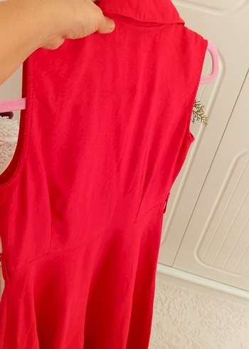 Kırmızı Kolsuz Düğmeli Midi Elbise - Görsel 2