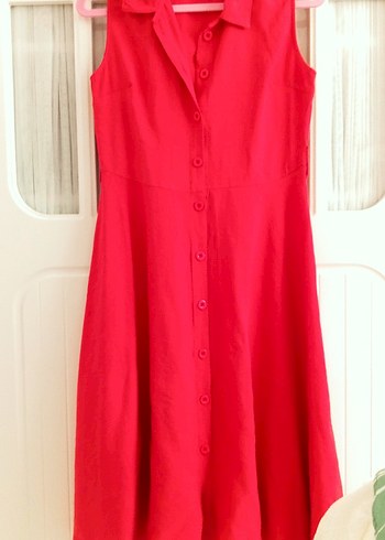 Kırmızı Kolsuz Düğmeli Midi Elbise - Görsel 7