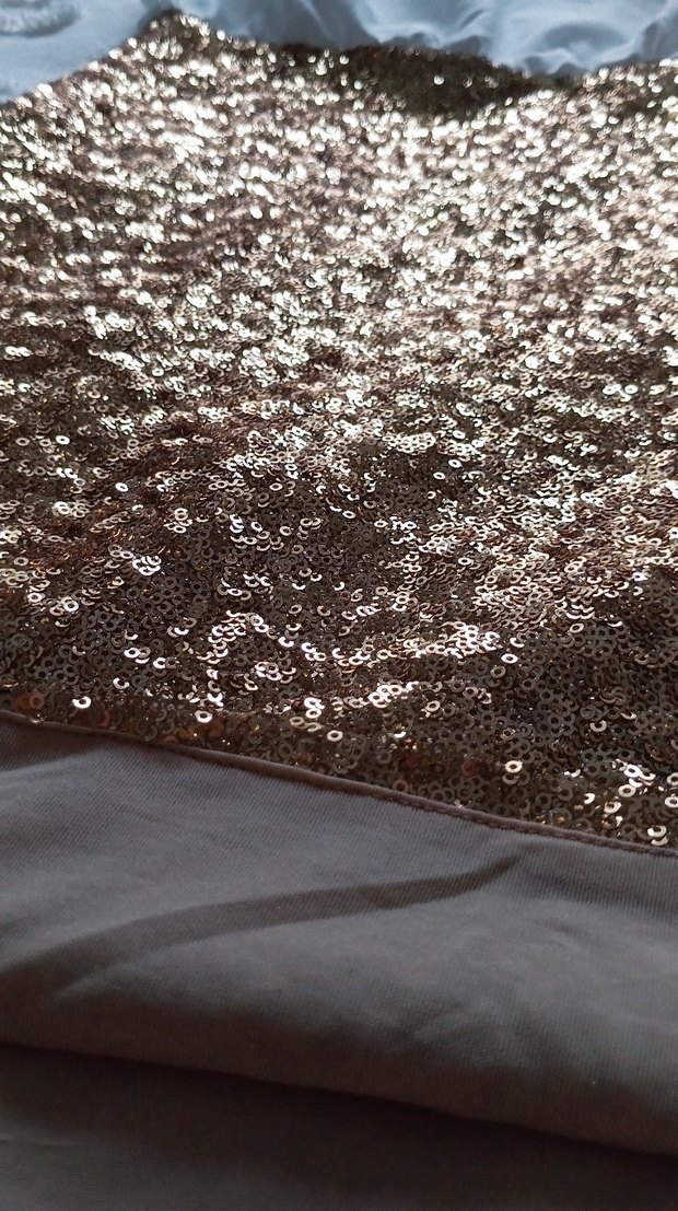 Beyaz Üstü ve Altı Altın payetli Mini Elbise - Görsel 5