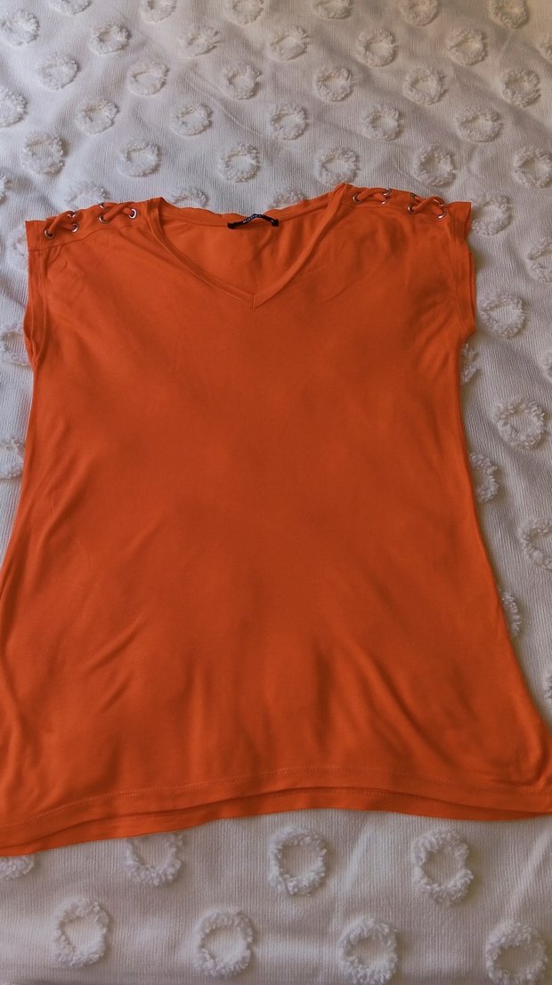 Turuncu V Yaka bluz - Görsel 3