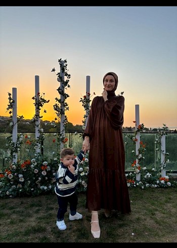 Uzun Kollu Kahverengi Etnik Desenli Kadın Elbise