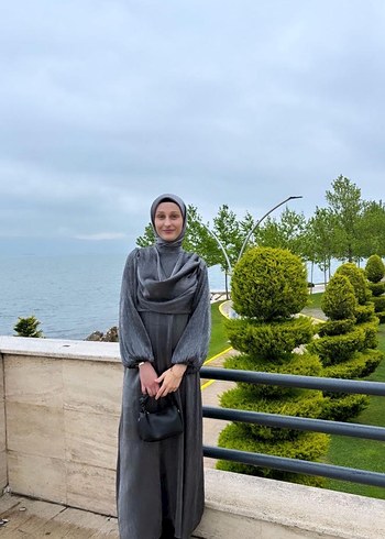 Gri Uzun Drapeli Kadın Elbise