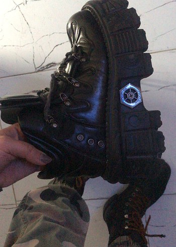 Kikiriki Siyah Platform Goth Punk Bot